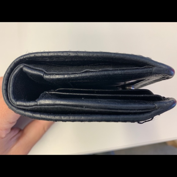 Marc Jacobs Compact Wallet - Picture 4 of 8